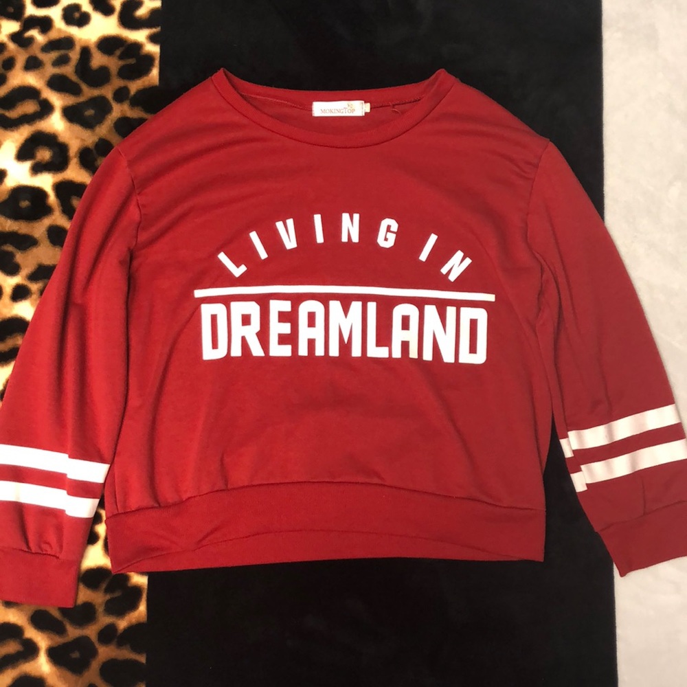 long sleeve, red and white crop